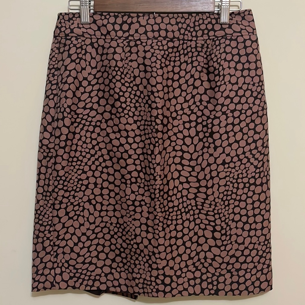 Loft skirt, size 6, brown and black pattern, excellent condition